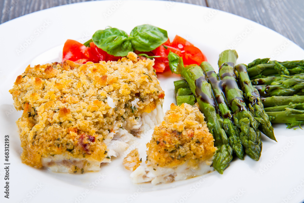 cod fish with crispy breadcrumbs and asparagus