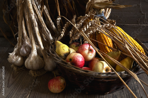 summer harvest apples, cereals, garlic