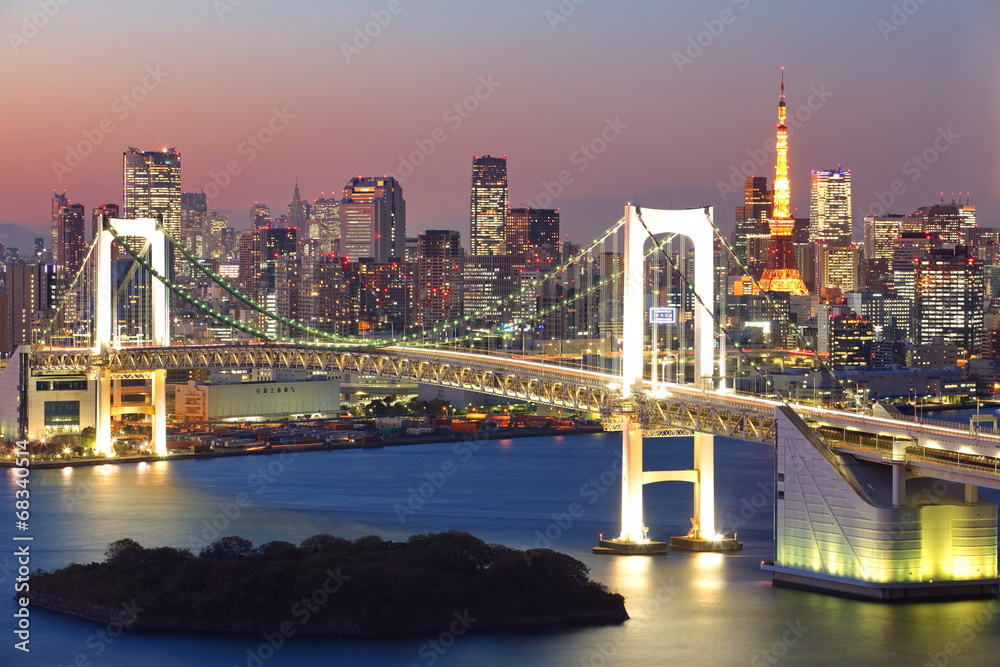 Naklejka premium Widok na zatokę Tokio o zmierzchu