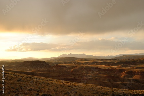 landscape of mountains at sunset, wyoming, usa © gerda1201