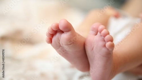newborn baby feet - closeup.DOLLY HD photo