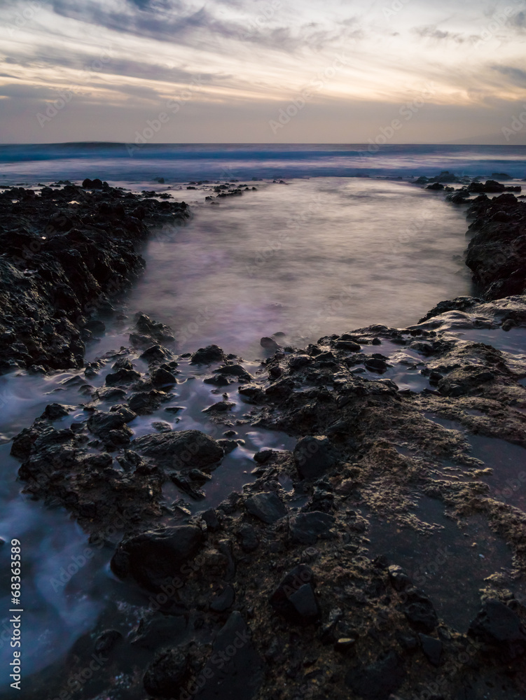 Obraz premium Abenddämmerung an der Küste von La Caleta auf Teneriffa