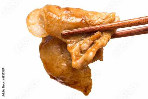 豚肉の生姜焼き 白背景
