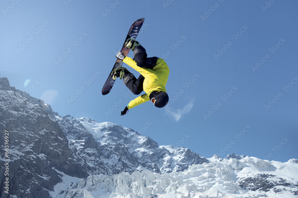 Snowboarding sport