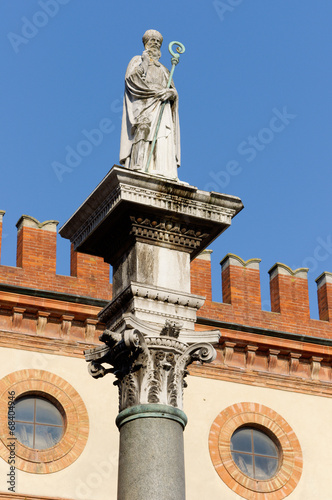 Ravenna Piazza del Popolo photo