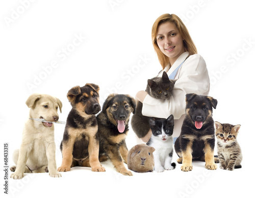 veterinarian and Pets © Happy monkey