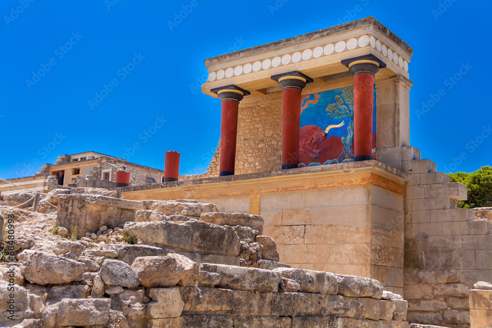 Fototapeta premium Column gallery of Knossos