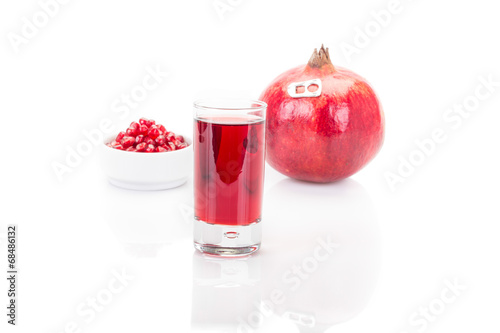 pomegranate fruit and juice