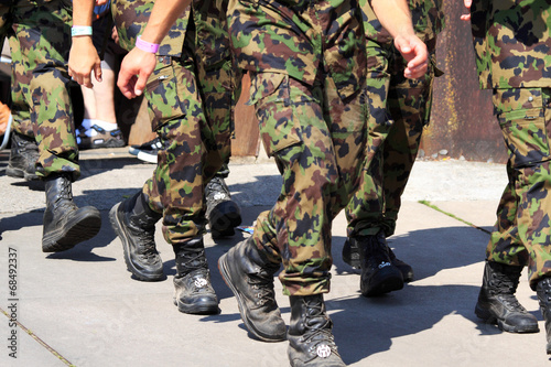 Army running with walking event
