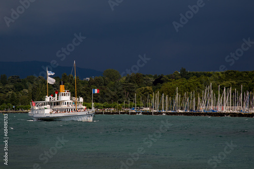 Schiff bei bevorstehenden Umwetter