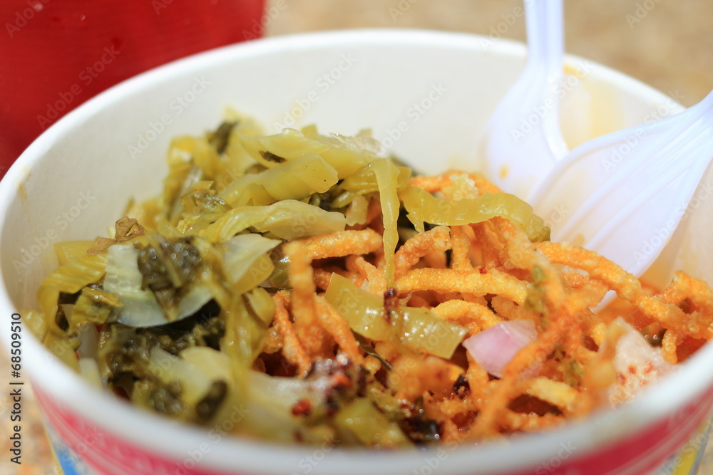 northern thai noodle curry soup northern thai noodle curry soup