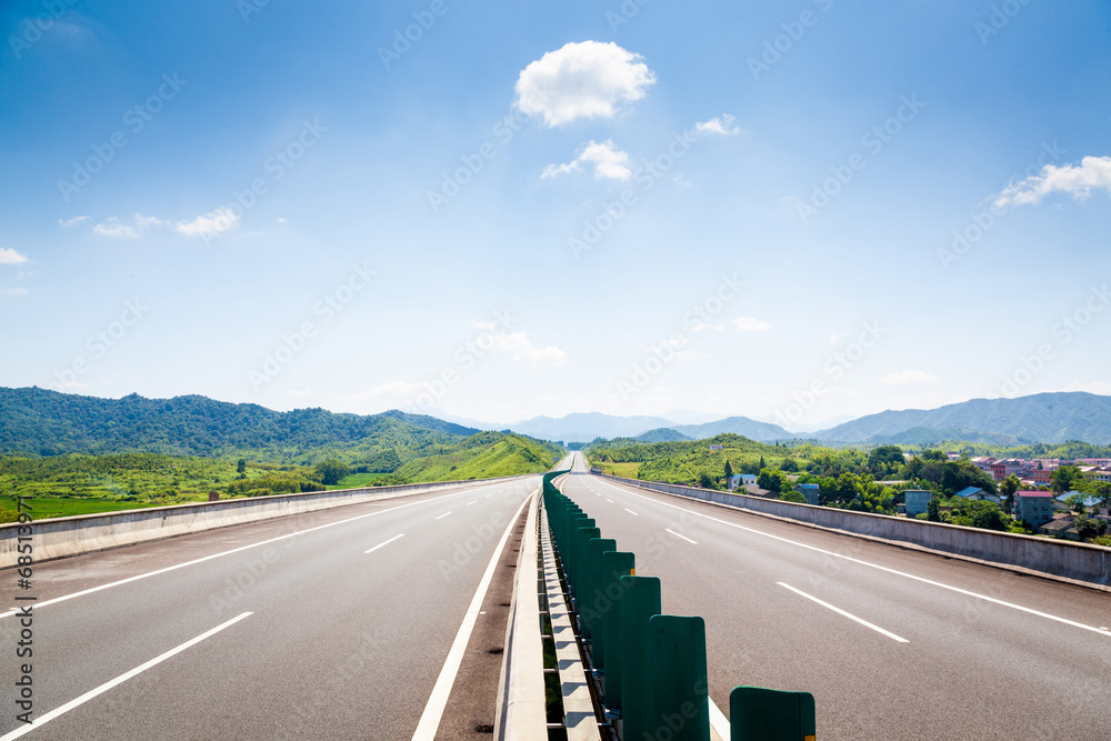 Fototapeta premium Highway, blue sky, sunny weather