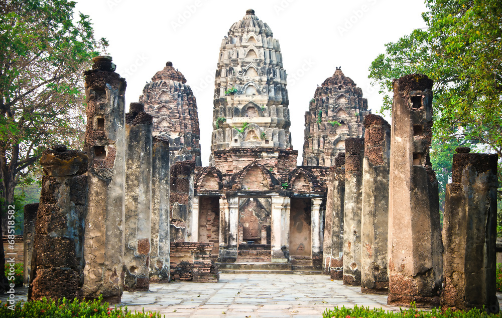 Fototapeta premium Wat Si Sawai - Ancient buddhist temple.