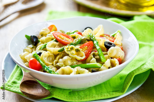 Gnocchi with Asparagus salad in Pesto dressing