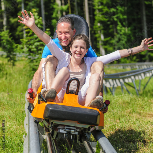 Spass auf der Sommerrodelbahn photo