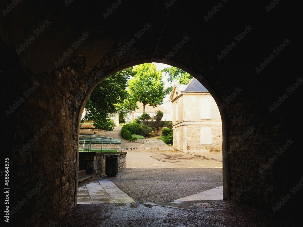 Obraz premium Sortie tunnel vers parc
