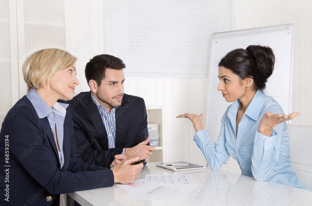 Sicheres Auftreten im Vorstellungsgespräch; Business Team Sicheres Auftreten im Vorstellungsgespräch; Business Team