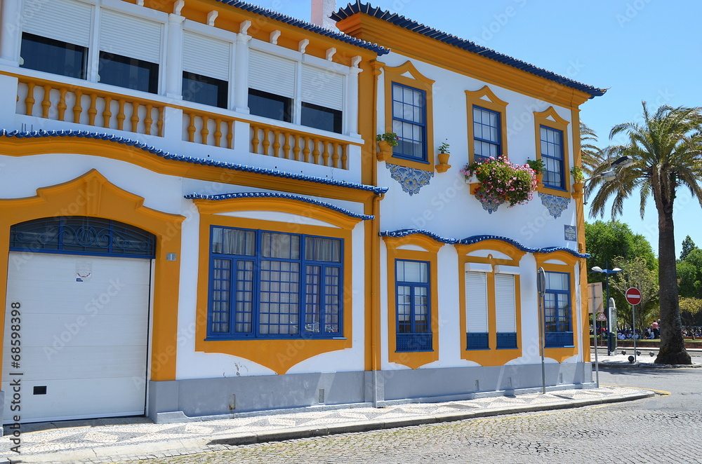 altes bemaltes Haus in Aveiro