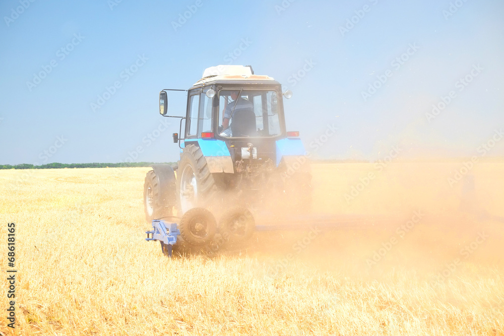 Obraz premium tractor with a plow