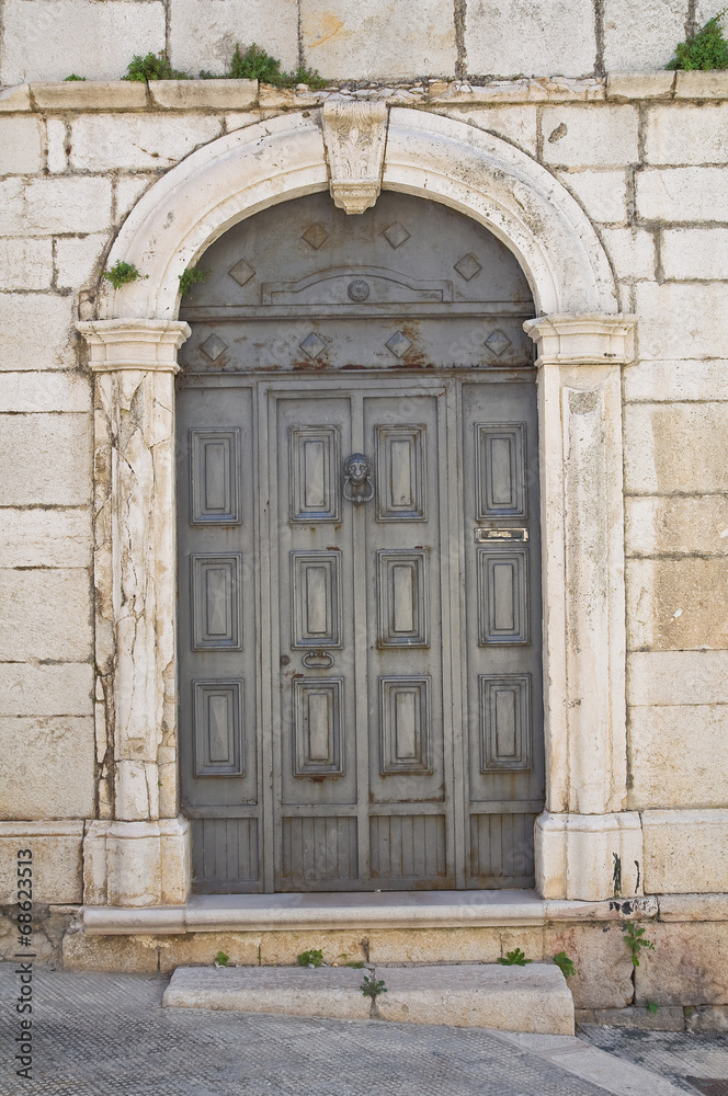 Wooden door. Minervino Murge. Puglia. Italy.