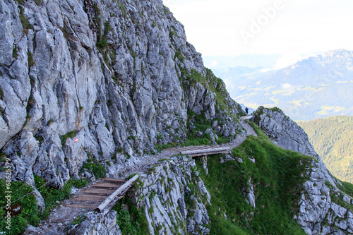 Weg zum Watzmannhaus photo