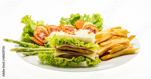 Chicken sandwich on a plate