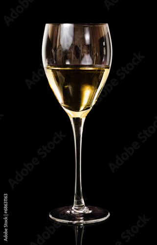 Wine, A glass of white wine