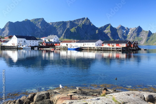 reine villaggio pescatori isole lofoten norvegia #68637976