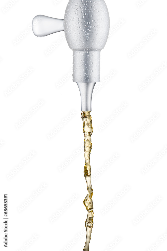 Obraz premium Beer Pour into Glass