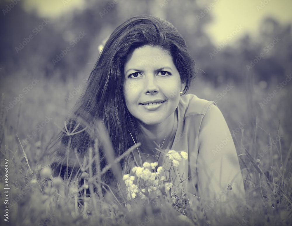 Naklejka premium Portrait of a beautiful Caucasian woman