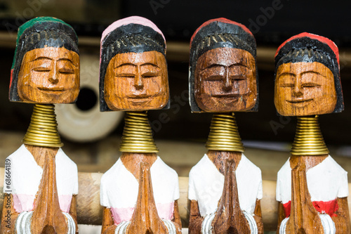 Valokuva long neck karen wood dolls