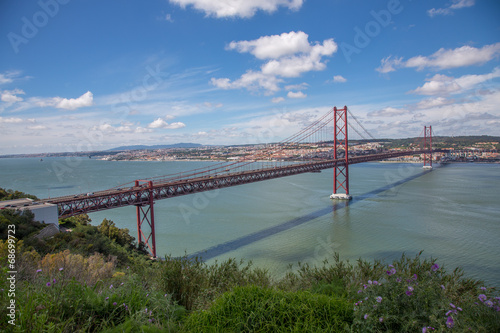 Lisbonne : pont du 25 avril depuis le Cristo Rei