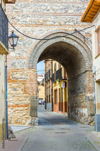 Fototapeta Naklejka Na Ścianę i Meble -  Mudejar brick passageway Santa Maria, in Arevalo, Spain