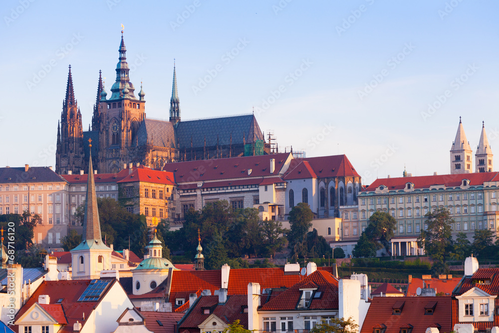Fototapeta premium Widok historycznych dzielnic Pragi