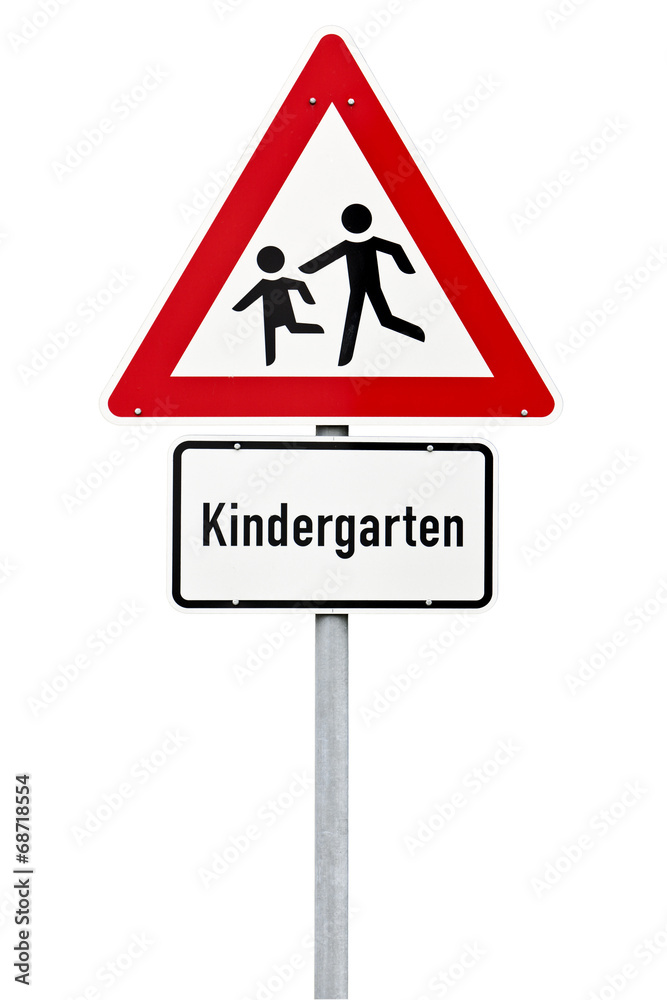 Verkehrsschild Achtung Kindergarten isoliert mit Pfad Verkehrsschild Achtung Kindergarten isoliert mit Pfad