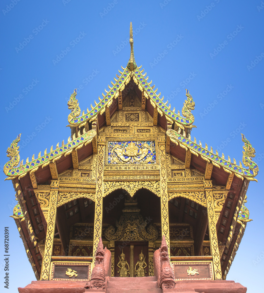 Fototapeta premium old temple with white cloud and blue sky