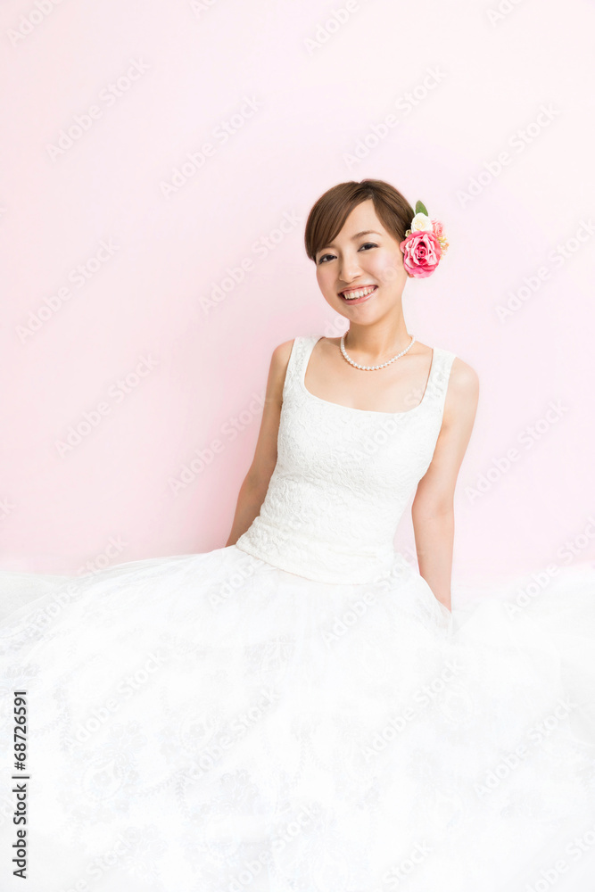 Beautiful asian bride.wedding dress.Smilng.Japanese.Chinese. Beautiful asian bride.wedding dress.Smilng.Japanese.Chinese.