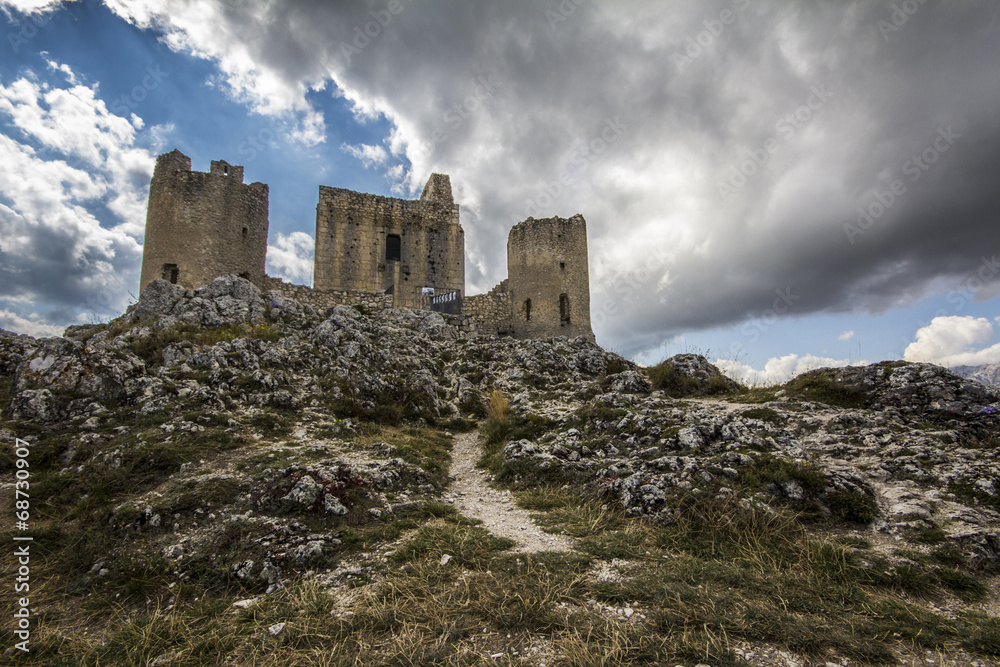 Castello abruzzese nel Parco Nazionale del Gran Sasso
