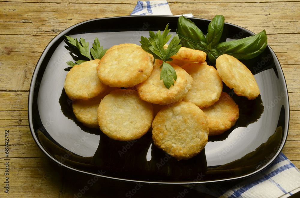 Ofenkartoffeln Baked potatoes Patate al forno Batatas assadas Ofenkartoffeln Baked potatoes Patate al forno Batatas assadas