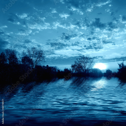 Sunset on the river © elen_studio