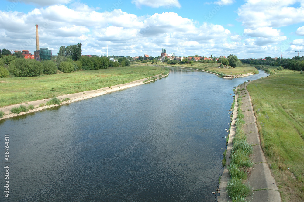 Warta river in Poznan - obrazy, fototapety, plakaty 