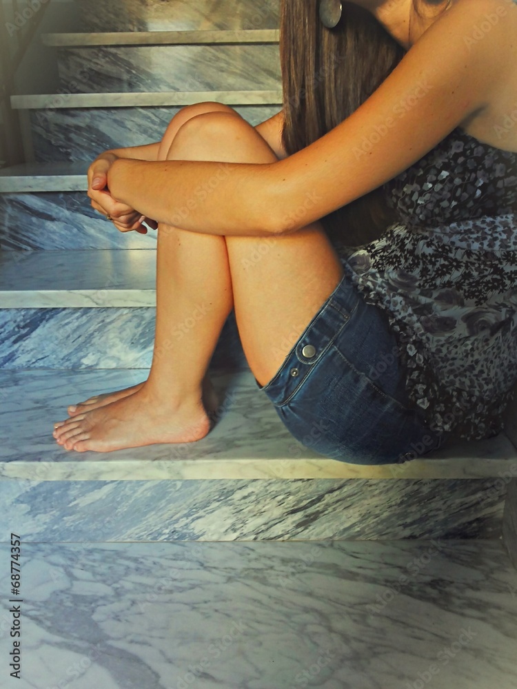 Ragazza sulle scale Ragazza sulle scale