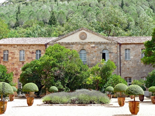 Abbaye de Fontfroide photo