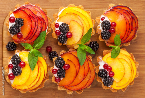 Tarts with froots photo