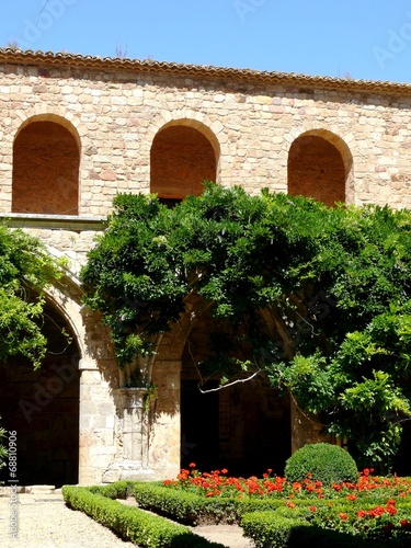 Abbaye de Fontfroide photo