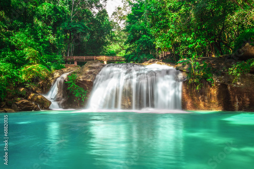 Fototapeta Naklejka Na Ścianę i Meble -  Waterfall at Mae Sa waterfall national park in Mar Rim, Chiang M