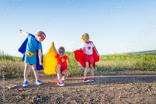 Bild auf Leinwand children superheros