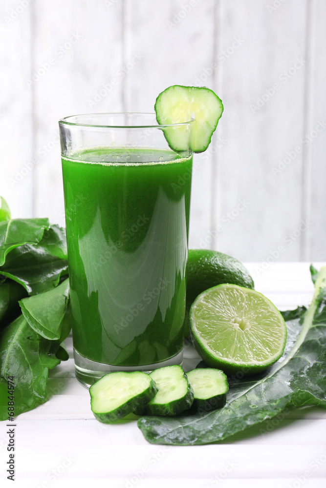 Lime juice, slices of cucumber halves of lime Lime juice, slices of cucumber halves of lime