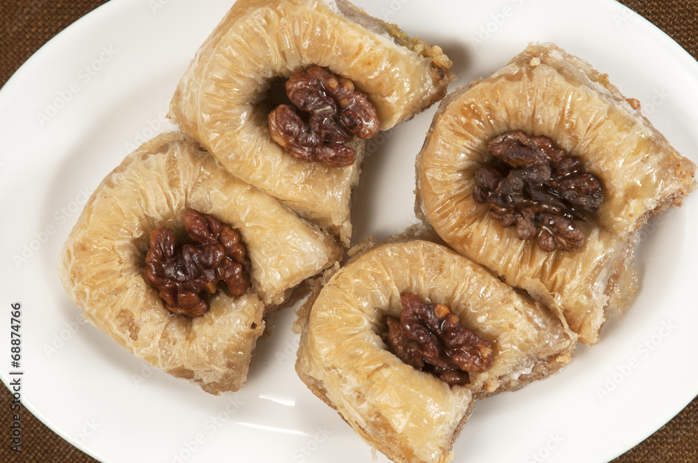 Baklava with walnut 'Sultan'