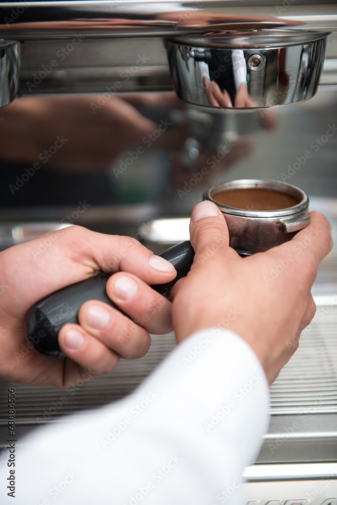 Barista and coffee machine